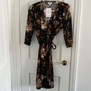 Medium LuLaRoe Michelle Wrap Dress